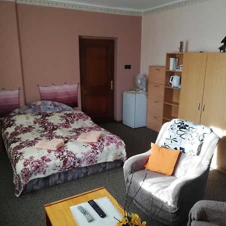 Hotel Grill Garten Vendégház Keszthely Esterno foto