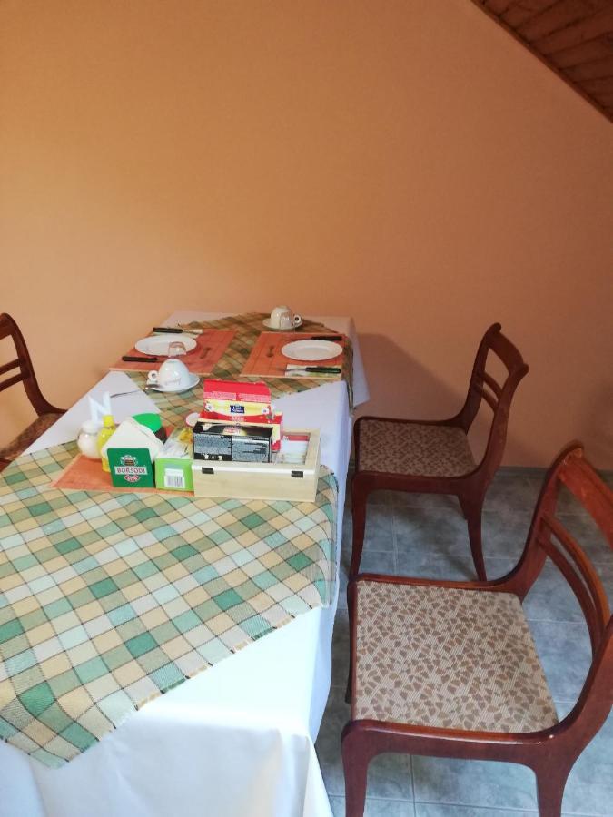 Hotel Grill Garten Vendégház Keszthely Esterno foto